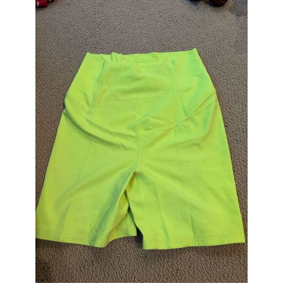 FP Movement x Hatch Feel Good Maternity Shorts - Picture 2 of 4